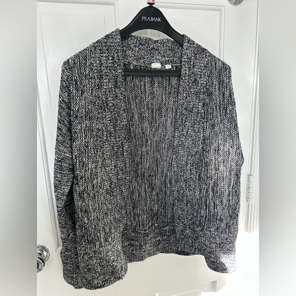 GAP open front cardigan, marled black. Size small